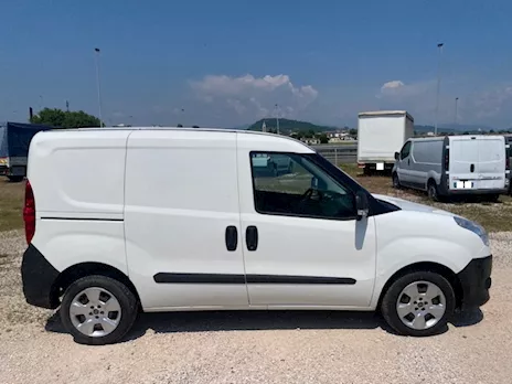 Fiat Modello Doblò Cargo 1.3 Multijet 90 CV Anno 2013 Km 237000 - Foto 5