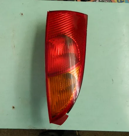 Fanale posteriore destro Ford Focus MK1 (1998-2004)