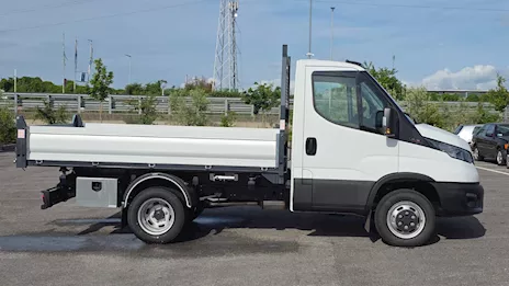 Iveco Daily 35C18 passo 3000, cilindrata 3000, 180 CV, casso, cassone ribaltabile - Anteprima 3