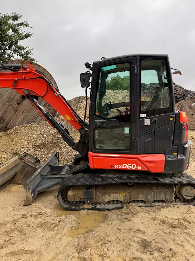 2021 Kubota KX 060-5 midi escavatore, modello V2607, ottimo stato