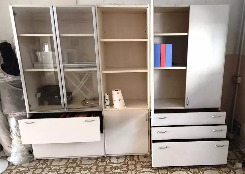 Foto 2 Mobile ufficio L.260 P.46 A.200 cm, in ottime condizioni, in legno