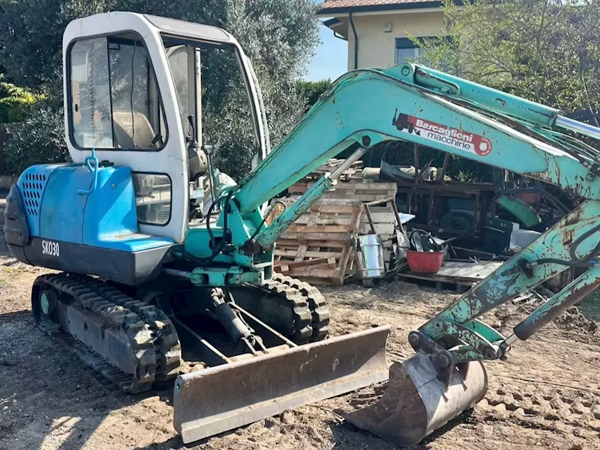 Kobelco 30 q.li Tipologia Escavatore