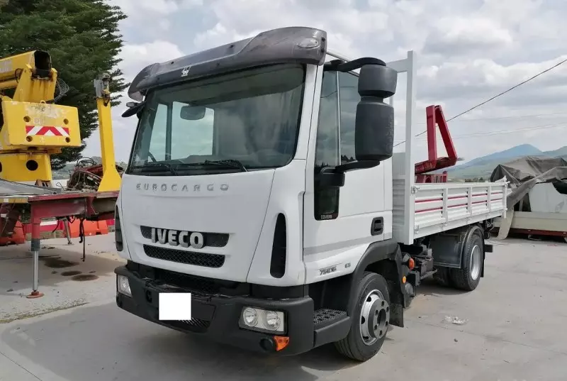 Foto 6EUROCARGO TIBALTABILE VARI DISPONBILITA PERMUTE FINANZIAMENT Iveco