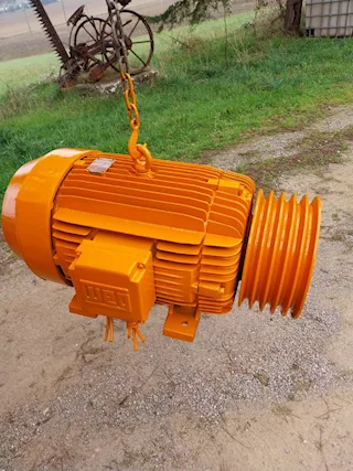 Motore elettrico trifase 50 hp (37,5 kw)