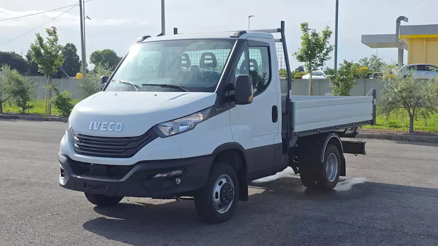 Foto 8Iveco Daily 35C18 passo 3000, cilindrata 3000, 180 CV, casso, cassone ribaltabile