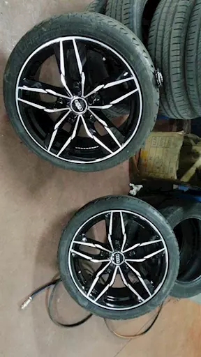 Cerchi in lega da 18 Audi + pneumatici