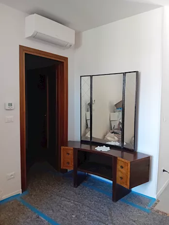 Toeletta con specchio