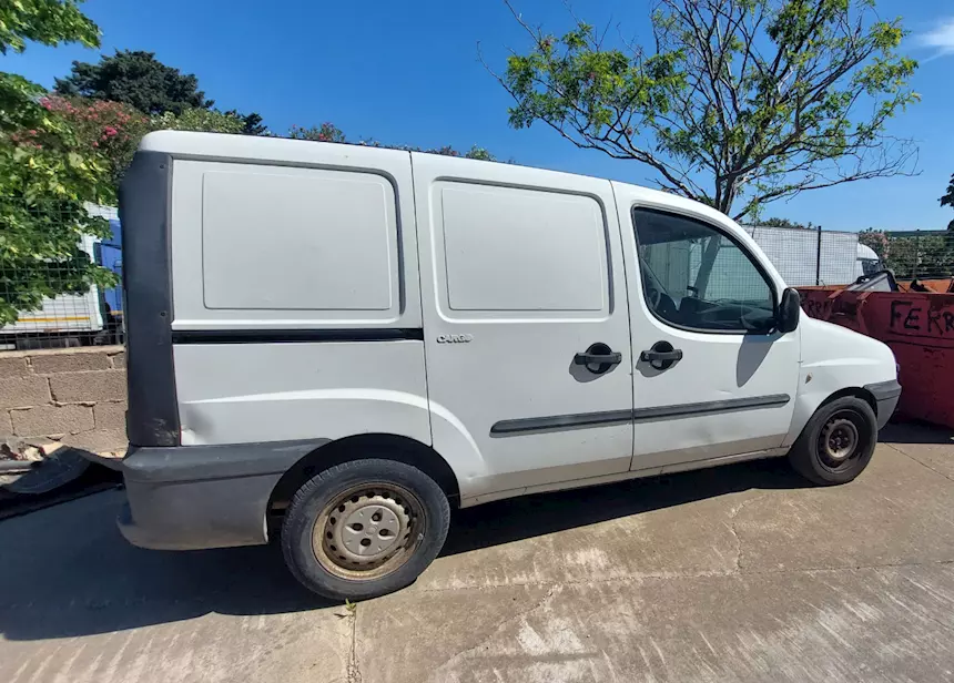 Foto 2Fiat Modello DoblÒ Cargo 1.9 JTD 77 kW - Attrezzato
