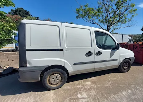 Fiat Modello DoblÒ Cargo 1.9 JTD 77 kW - Attrezzato - Anteprima 2