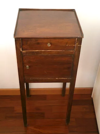Comodino '900 in legno