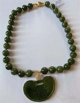 Collana con sfere di giade naturali birmane
