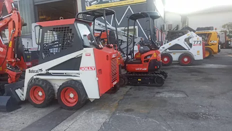 Varie disponibilità mini escavatori