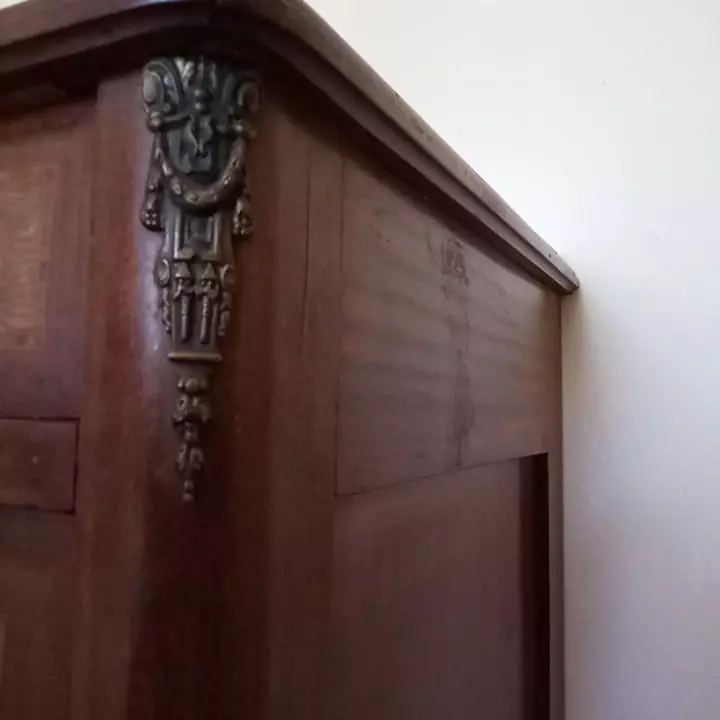 Cassettone antico legno massello con piano in marmo, in buone condizioni - Foto 5