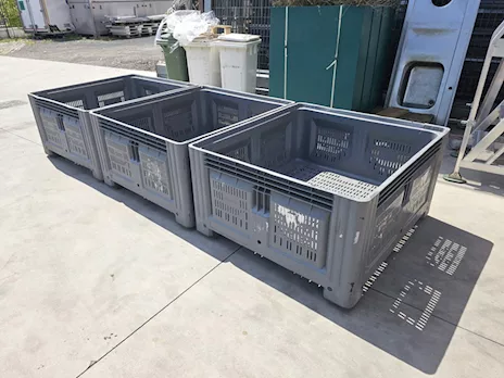 3 cassoni pallet per frutta e verdura usati