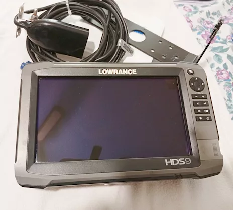 Ecoscandaglio GPS Lowrance HDS 9 GEN3 come nuovo