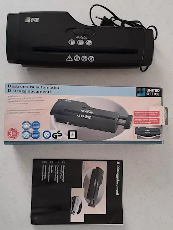 Distruggidocumenti tagliacarte per casa, ufficio