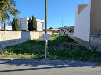 FinImmobil Occhineri vende in Guagnano LE suolo E.Via Puglia