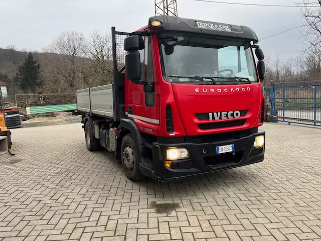 Foto 2IVECO 140 E 25 2012 Cassone Ribaltabile Km 151000 Euro 5, ottime condizioni