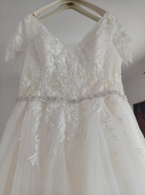 Vestito sposa, modello ampio, taglia 48 - Foto 5