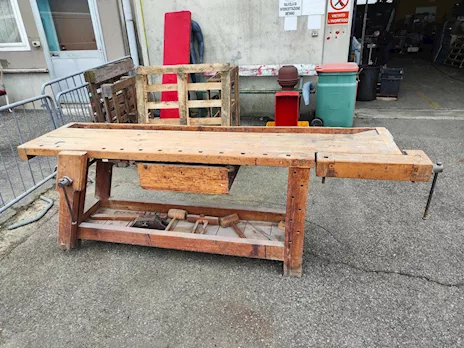 Tavolo da falegname antico
