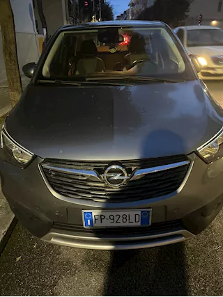 Vendo Crossland Anno 2018 Monovolume Diesel, unico proprietario - Foto 2