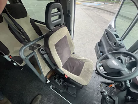 Iveco Daily, 2015, 21 posti, Euro 6, km 672.623, cambio: manuale - Anteprima 4