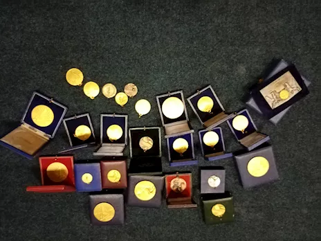 Lotto di medaglie sportive vintage