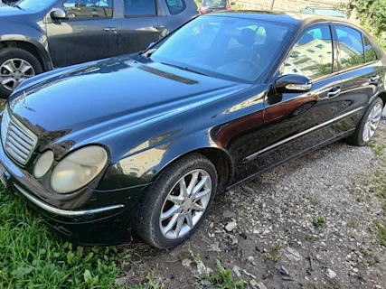 Auto per ricambi o ripristino