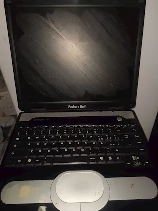 Notebook portatile Packard Bell usato - Anteprima 3