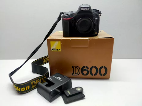 Nikon D600 full frame pari al nuovo