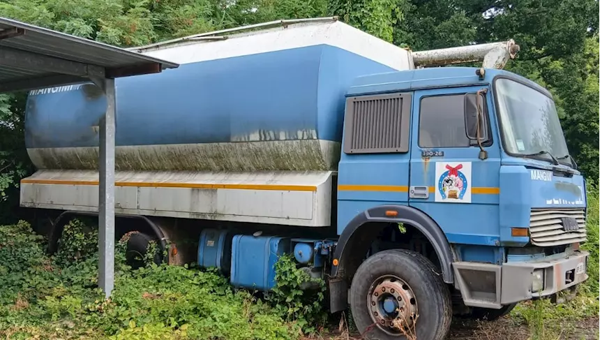 Iveco 190-26, cisterna mangimi Anno 1980 Km 315000