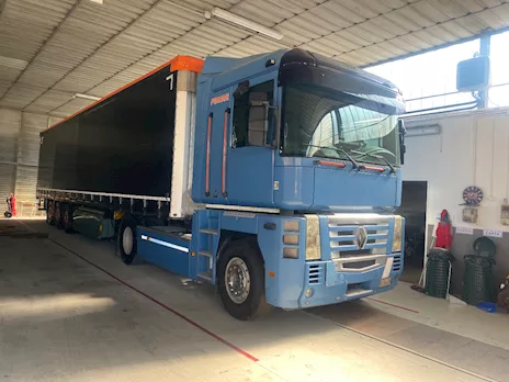 Semirimorchio più trattore