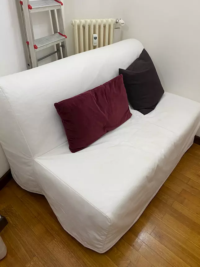 Foto 3 Divano letto due posti IKEA, modello LYCKSELE LÖVAS