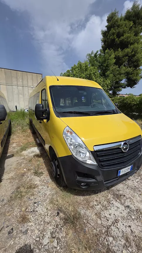 Foto 2Scuolabus Opel Movano 32+ 1 posti Anno 2019 Km 107000 Euro 6, cambio manuale