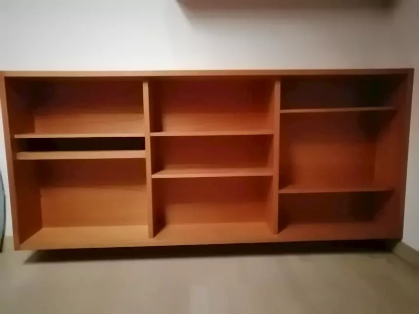 Foto 4Scrivania angolare in legno con scaffale
