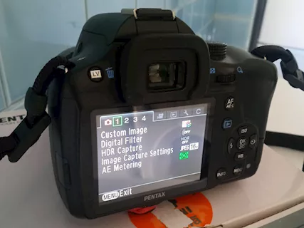 Macchina fotografica Marca Pentax K-50 guasta solenoide - Anteprima 3