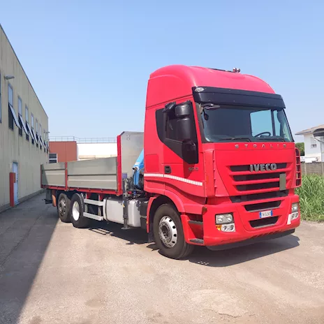 Iveco Stralis 500 - 6x2 - cassone fisso + gru Copma 3 Sfili