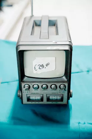 Mini TV Radio d’Epoca RTV 55 Anni ’70 - 24630, tipologia Portatile - Anteprima 5