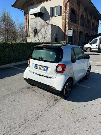 Lotto 4 - Smart ForTwo Coupé targa EY237LC