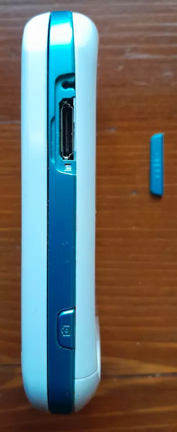 Foto 5Samsung GT-B3410 non si accende da sostituire tasto accensione