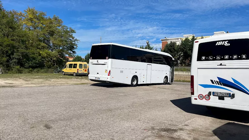 Foto 5Irisbus Domino HDH Marca Iveco Anno 2012 Km 1000000, cambio automatico