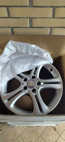4 cerchi in lega da 7 MSW targati Mercedes