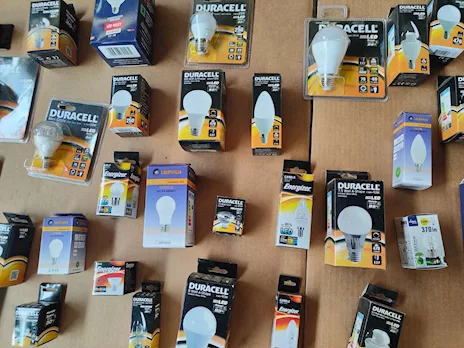 STOCK LAMPADINE NUOVE 50.000 PEZZI, marca Duracell - Anteprima 4