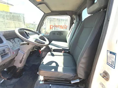 Camion Marca Nissan Cabstar 35.12 ribaltabile Anno 2002 Km 233000 - Anteprima 8