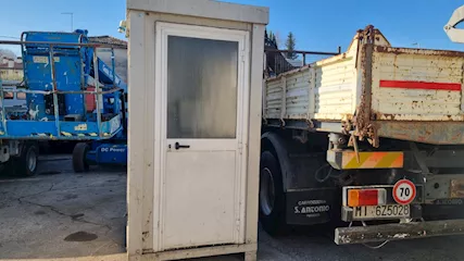 Box WC bagno da cantiere coibentato.