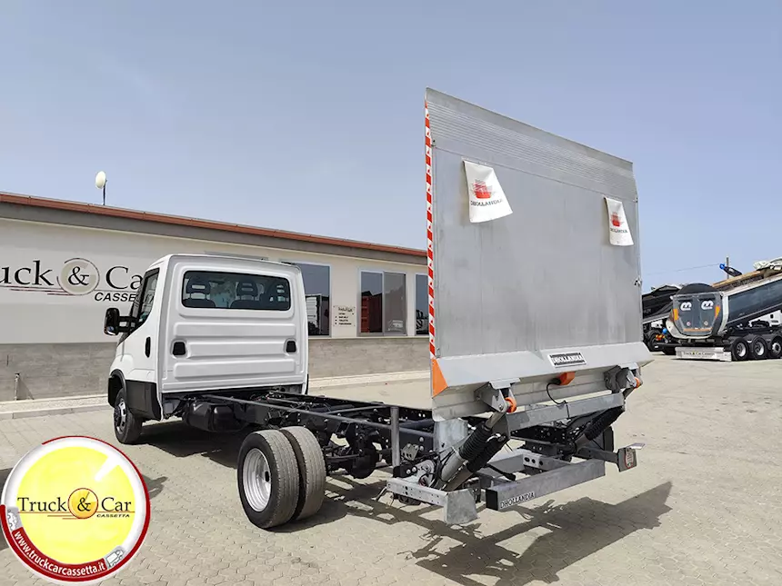 Foto 6Iveco Daily 35 C 14 - 2024 - Telaio con sponda Km 55473, colore esterno Bianco