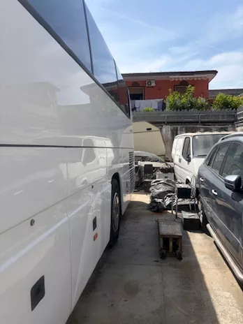 Tourismo 350 Marca Mercedes Anno 2003 Km 854000, cambio manuale - Anteprima 2