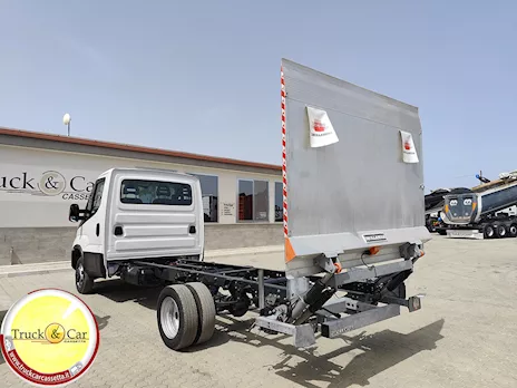 Iveco Daily 35 C 14 - 2024 - Telaio con sponda Km 55473, colore esterno Bianco - Anteprima 6