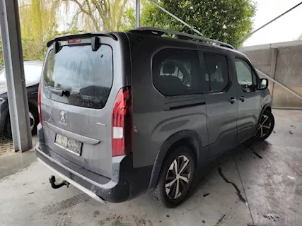 Peugeot Rifter cambio guasto Diesel - Foto 2