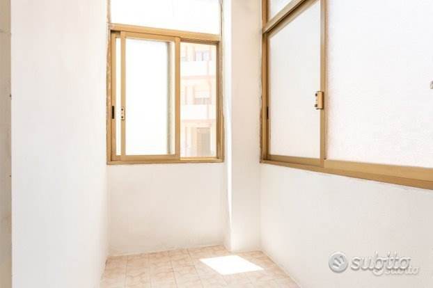 Trivano con cucina abitabile, posto auto e cantina Bilocali - Foto 8